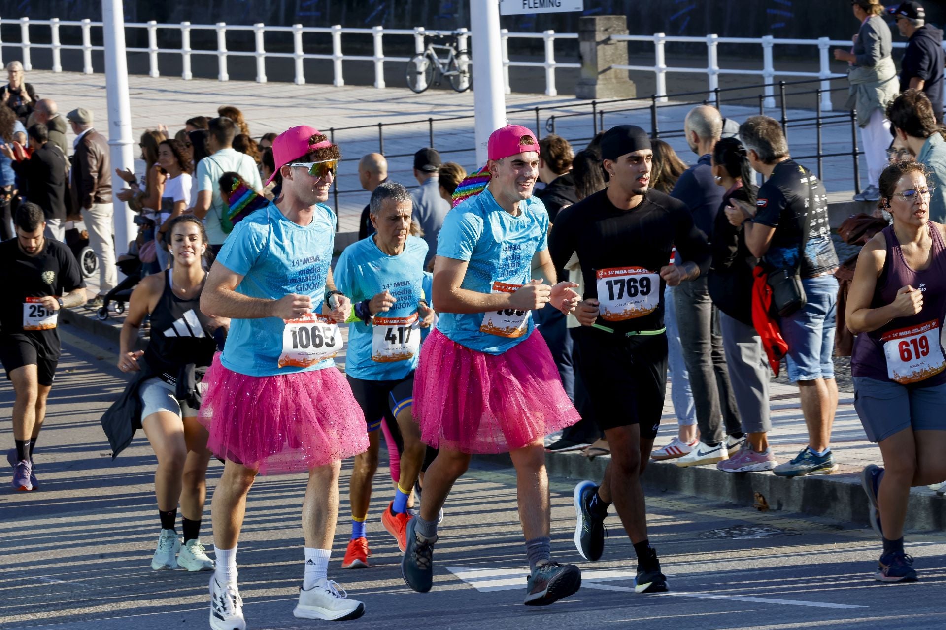 ¿Participaste en la Media Maratón de Gijón? ¡Búscate en las fotos! (1)