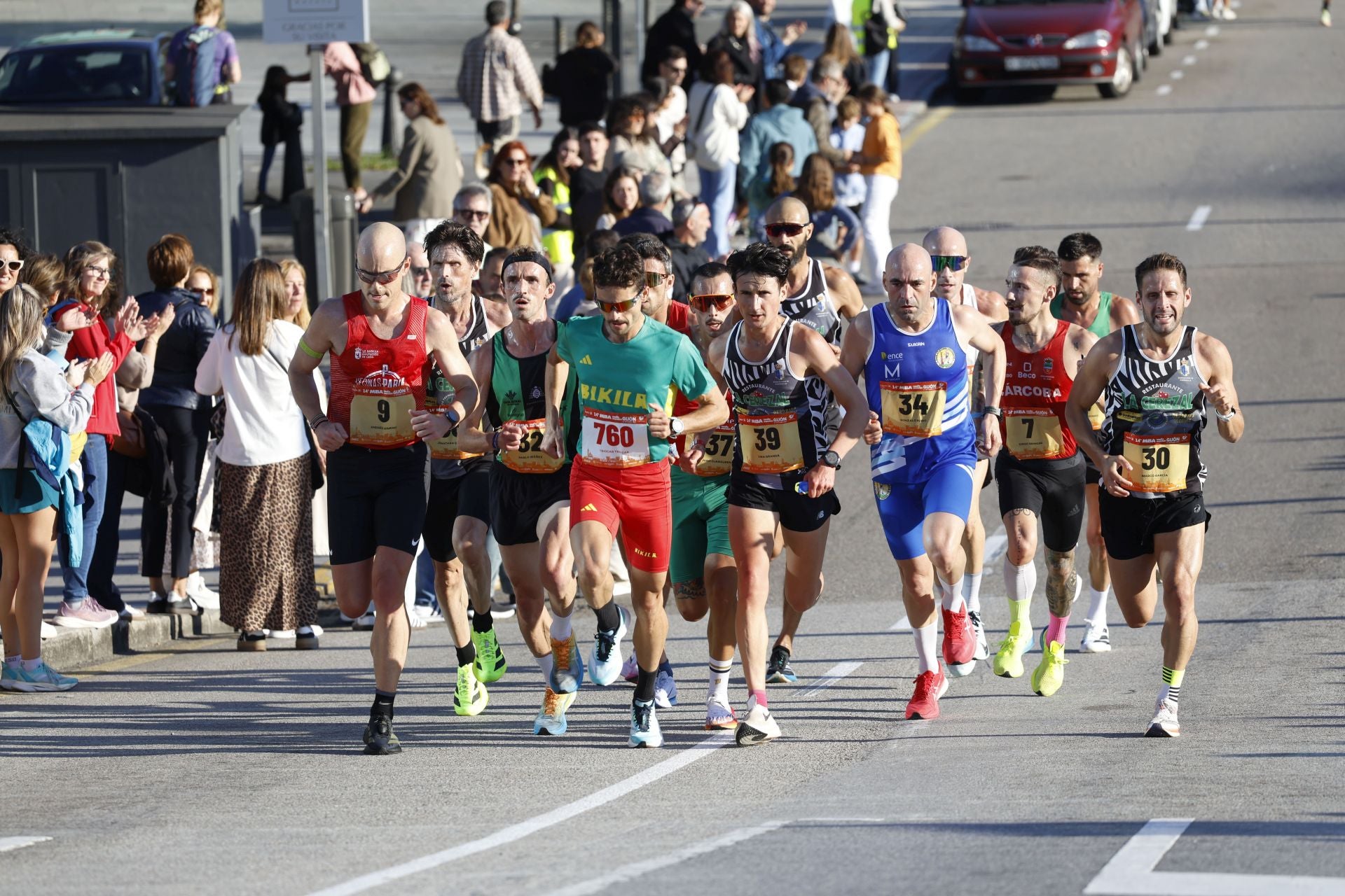 ¿Participaste en la Media Maratón de Gijón? ¡Búscate en las fotos! (1)