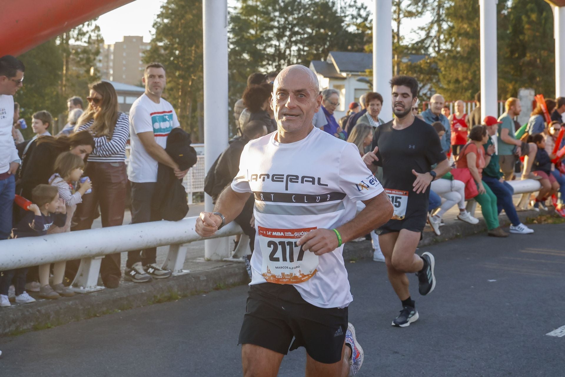 ¿Participaste en la Media Maratón de Gijón? ¡Búscate en las fotos! (2)