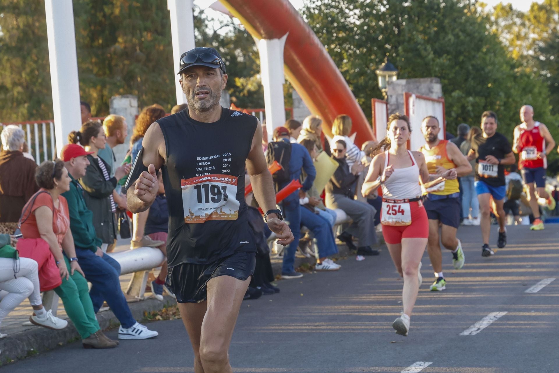¿Participaste en la Media Maratón de Gijón? ¡Búscate en las fotos! (2)