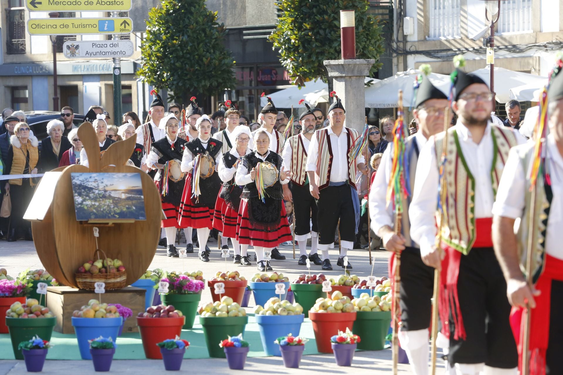 Estas son las carrozas que desfilaron en Villaviciosa
