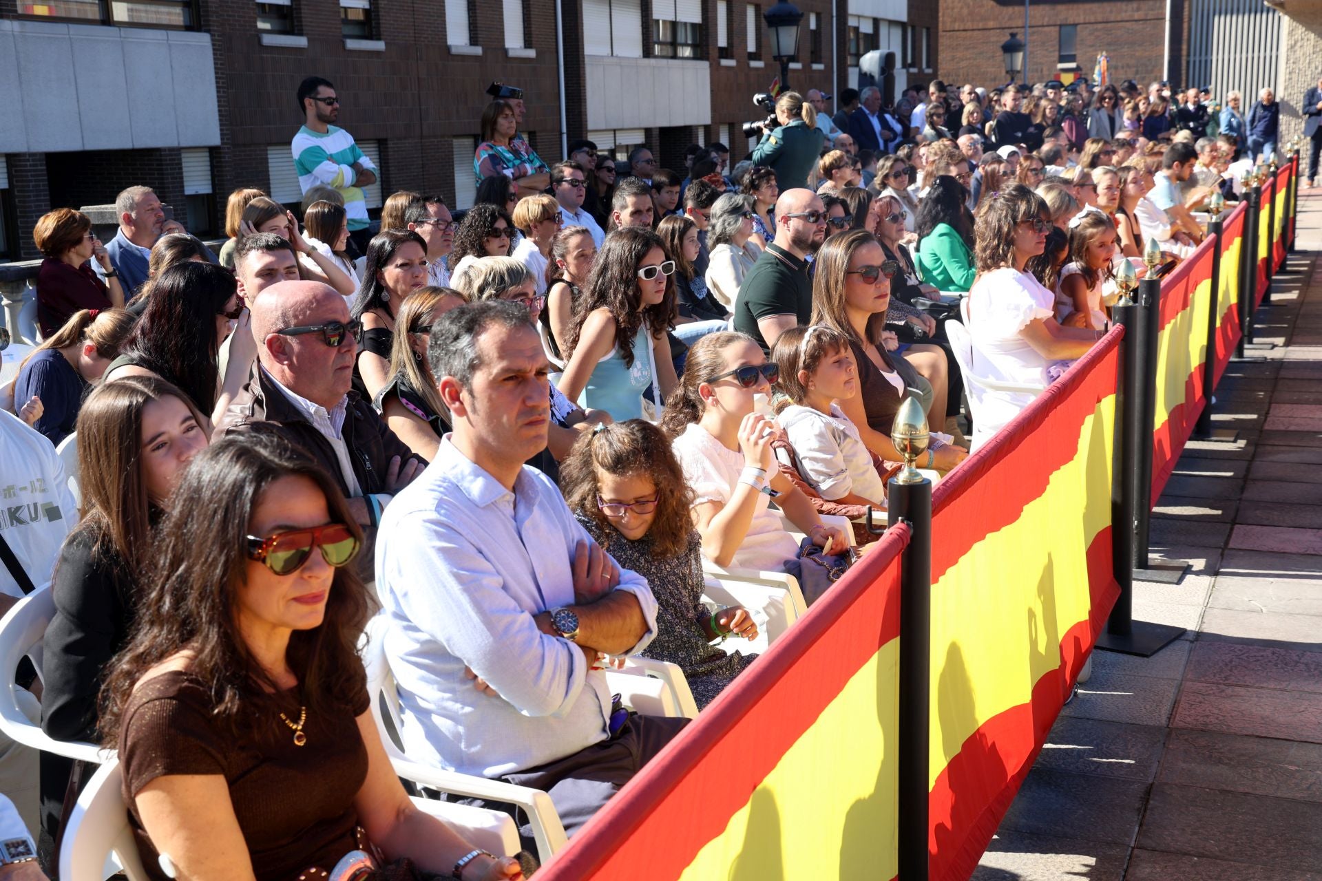 Un día para hacer balance y celebrar: las imágenes del Día del Pilar en Oviedo