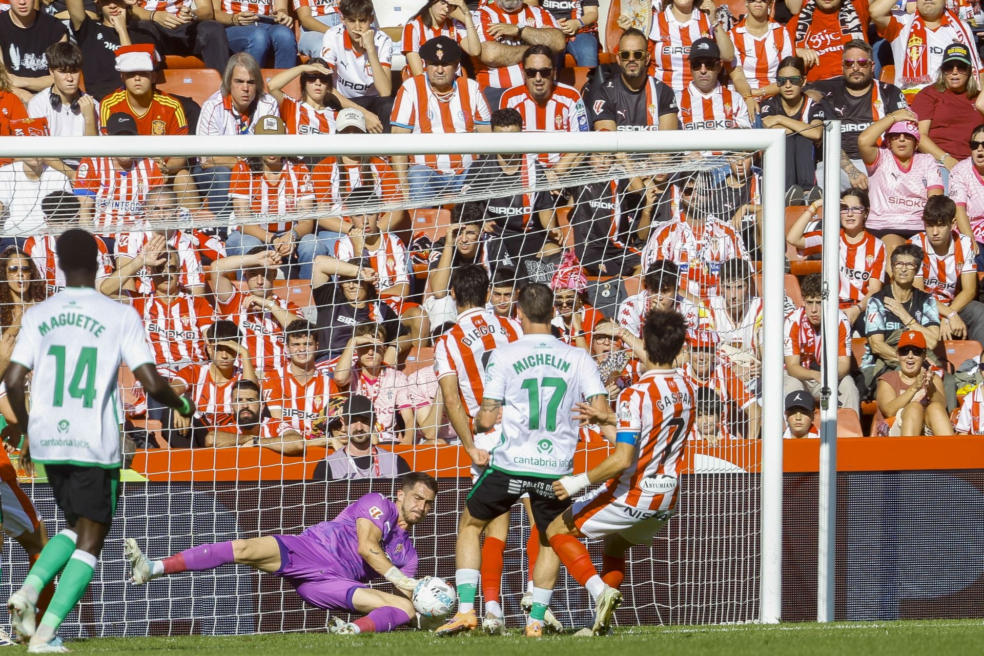Las mejores imágenes del Sporting 2-1 Racing de Santander