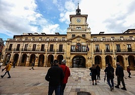 Una vista de la Casa Consistorial de Oviedo.