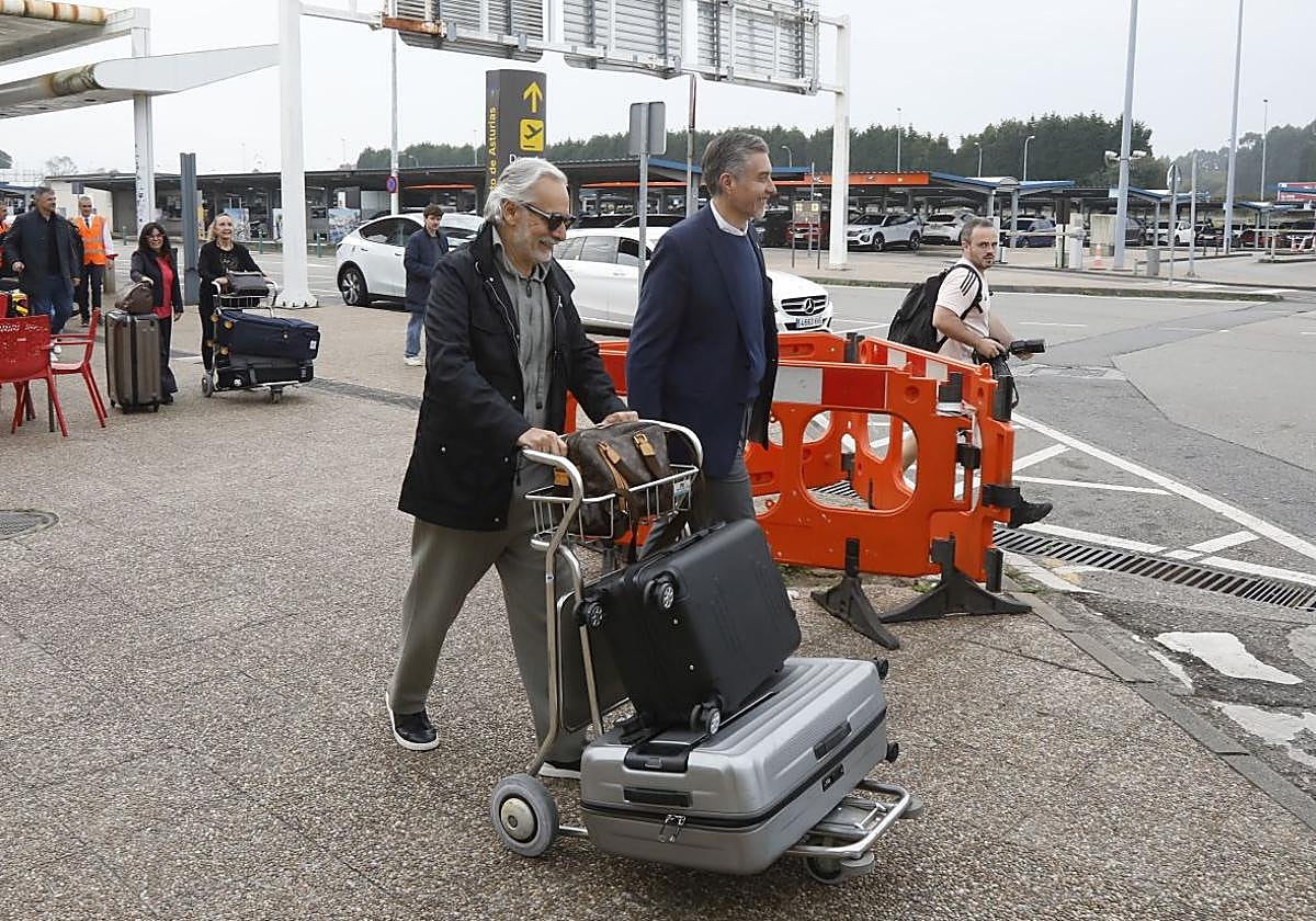 Jesús Martínez, a su llegada al aeropuerto de Asturias
