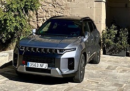 El chasis está construido en acero de alta resistencia e incluye 23 ADAS con nivel 2.5 de conducción autónoma.