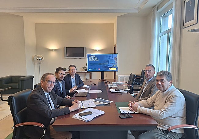 Reunión entre Adif y el equipo de gobierno samartiniego.