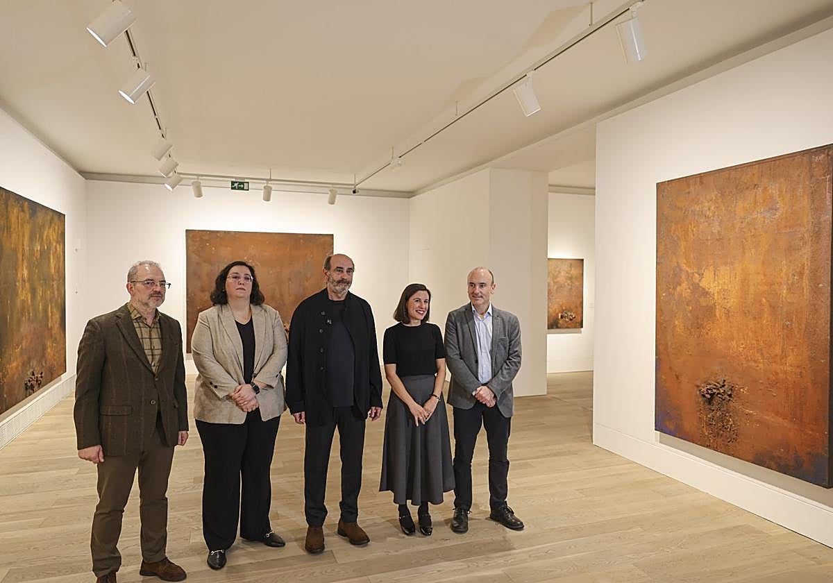 La presentación, ayer, de la nueva muestra de la pinacoteca asturiana.
