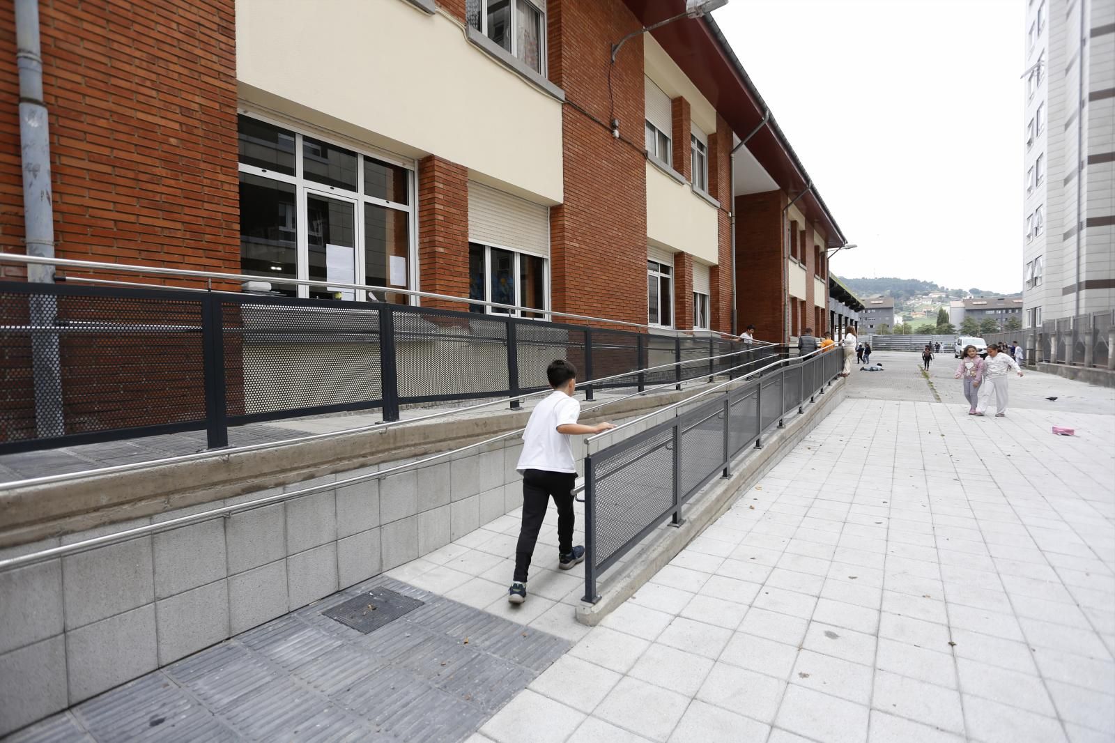 El presupuesto de Gijón para 2026 destina 10 millones a mejoras en colegios y escuelas infantiles