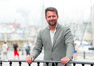 «Calvo está haciendo una performance. El único gesto válido es el del PSOE en el Congreso»