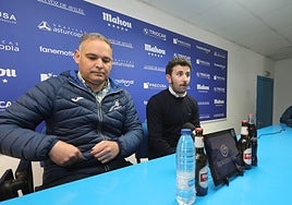 Gerardo González y Diego Baeza, en la sala de prensa del Suárez Puerta.