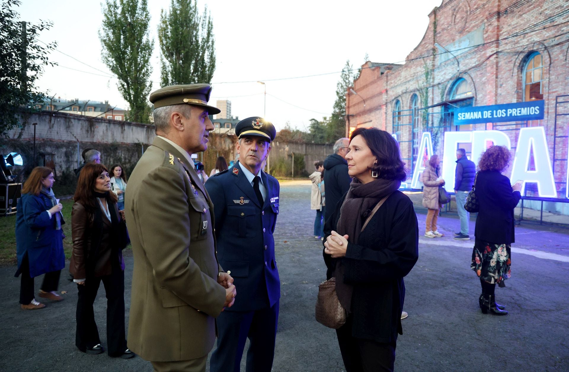 La Fábrica de Armas de la Vega echa a andar con las fotografías de Graciela Iturbide