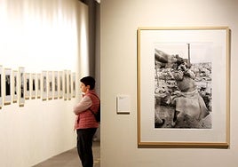 La Fábrica de Armas de la Vega echa a andar con las fotografías de Graciela Iturbide