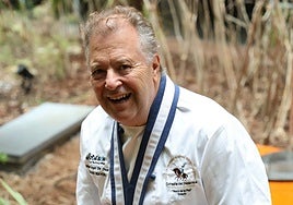 El hostelero Miguel Ángel de Dios, listo para el Desarme en el hotel Iberik.