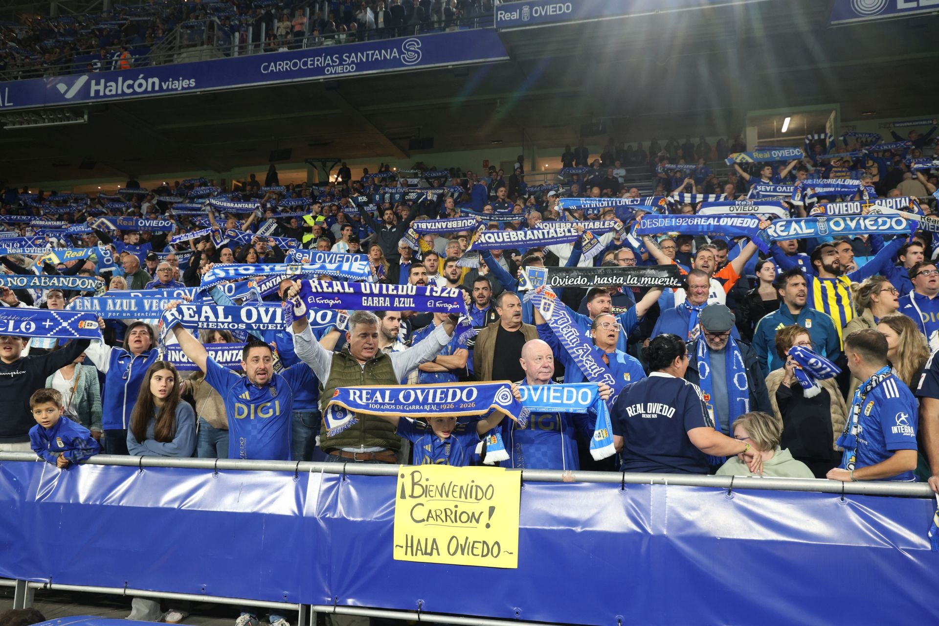 ¿Estuviste en el Real Oviedo - Espanyol? ¡Búscate entre las imágenes!