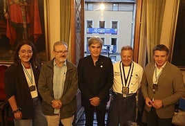 Covadonga Díaz, Alfredo García Quintana, Nando Agüeros, Miguel Ángel de Dios y José Luis Álvarez Almeida, tras el pregón.