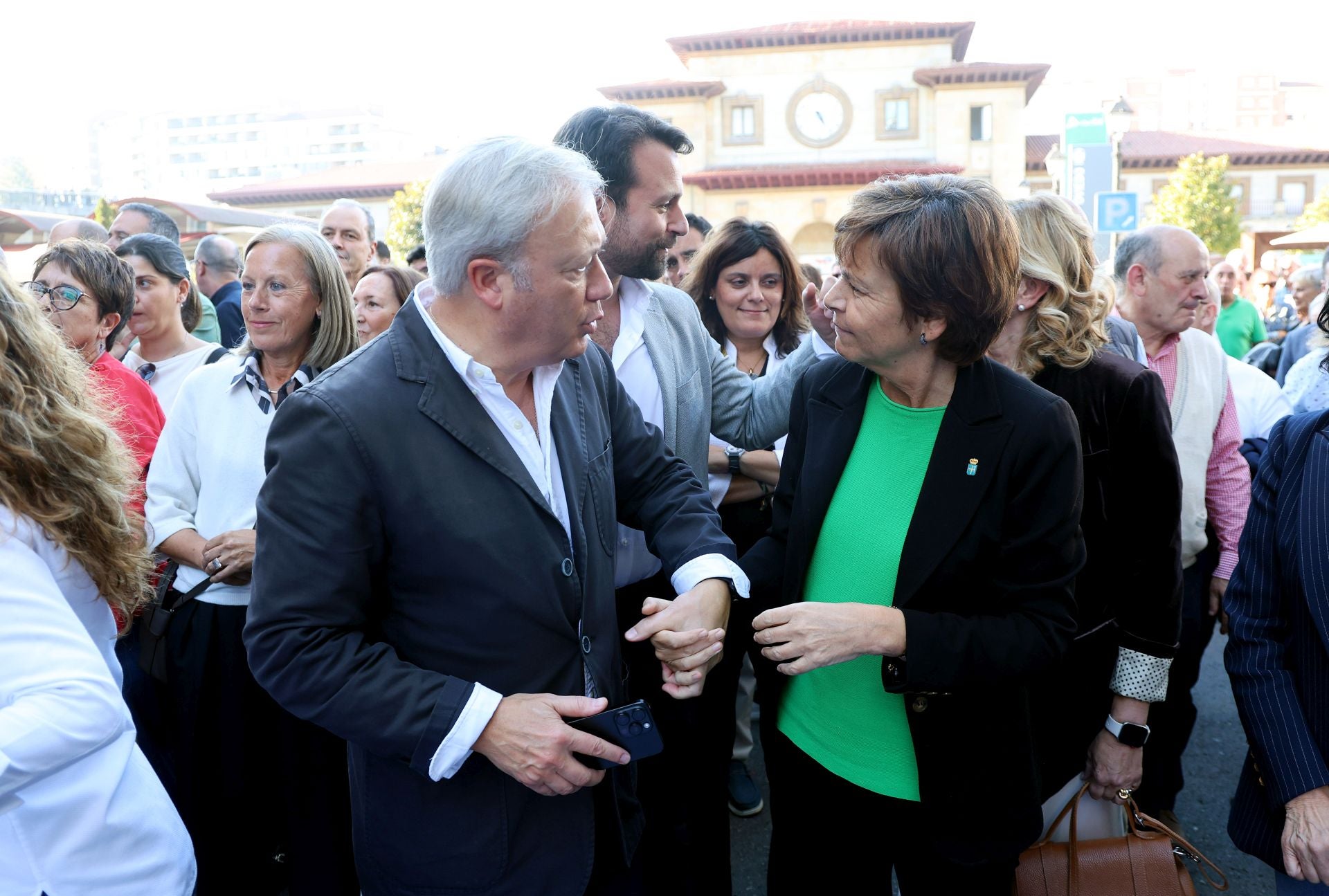 La multitudinaria manifestación en Oviedo contra el peaje del Huerna, en imágenes