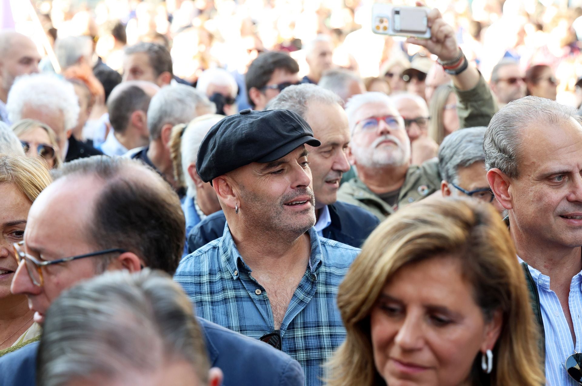 La multitudinaria manifestación en Oviedo contra el peaje del Huerna, en imágenes