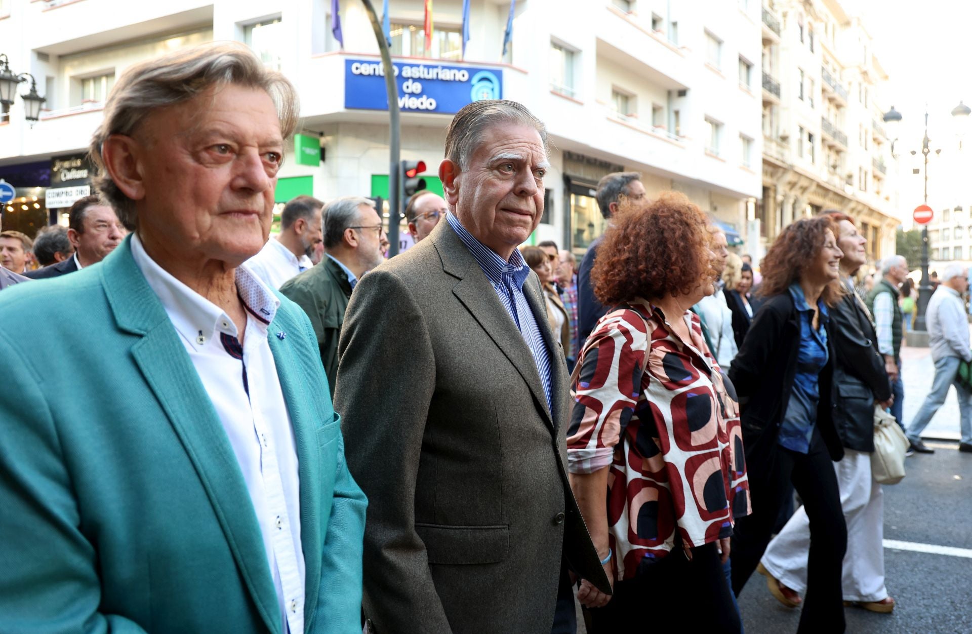 La multitudinaria manifestación en Oviedo contra el peaje del Huerna, en imágenes