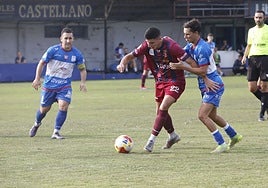 Ofón equilibra en el tramo final un animado derbi avilesino entre el Navarro y el Stadium