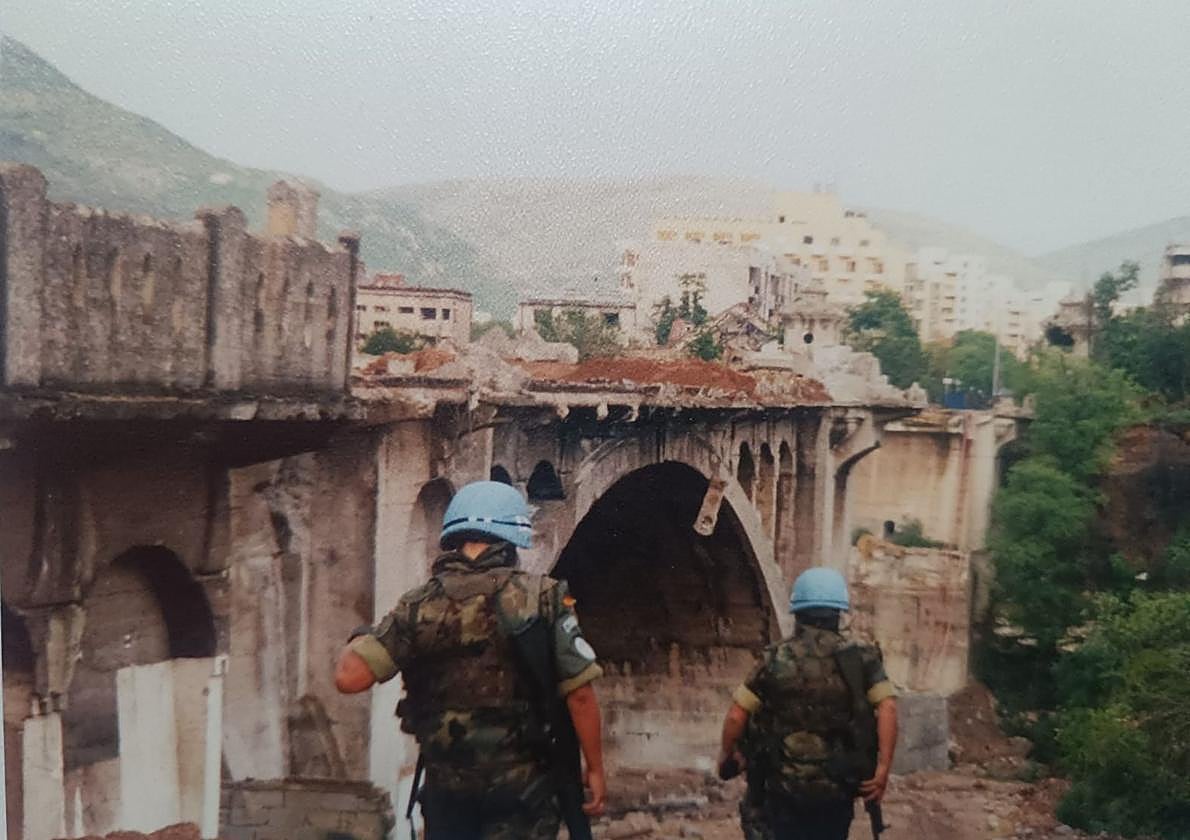 Cascos azules. Reconocimiento del puente sobre el Neretva.