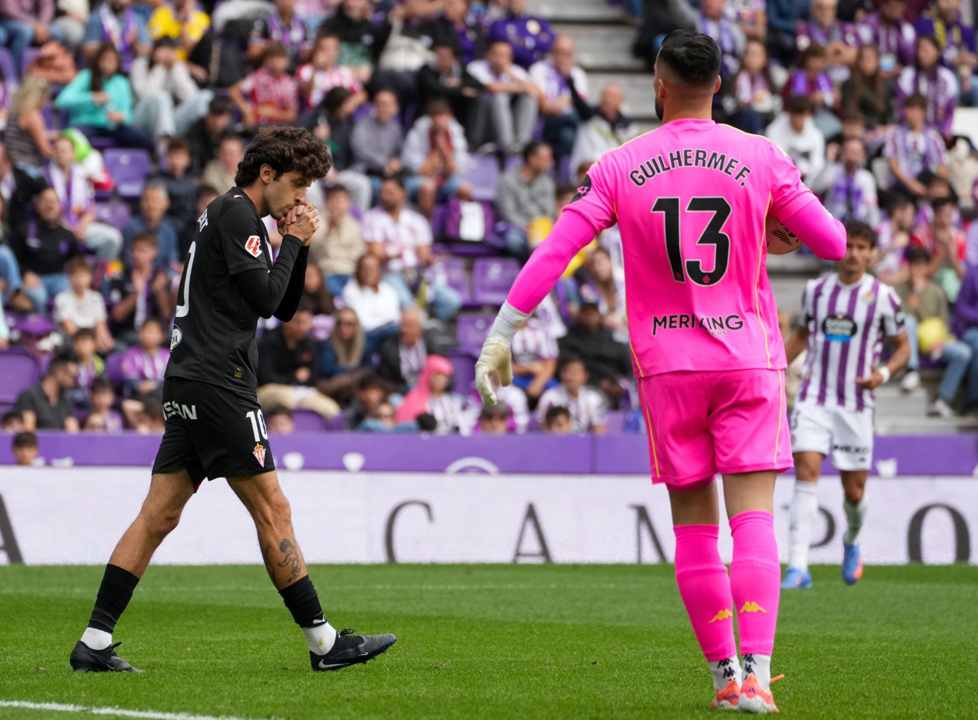 Las mejores jugadas del Real Valladolid-Sporting de Gijón, en imágenes