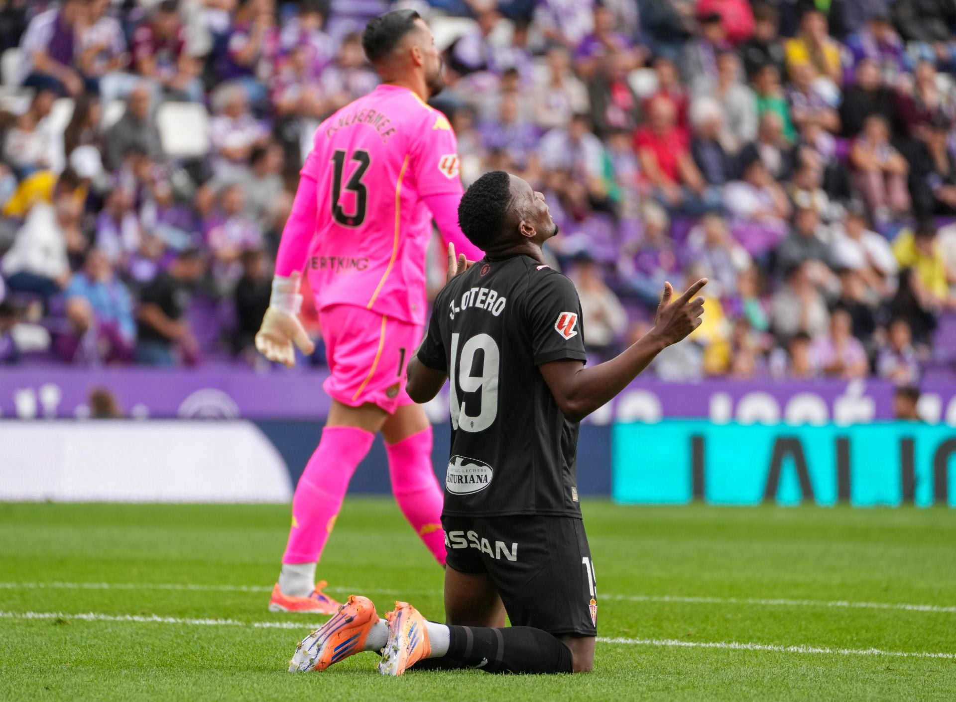 Las mejores jugadas del Real Valladolid-Sporting de Gijón, en imágenes