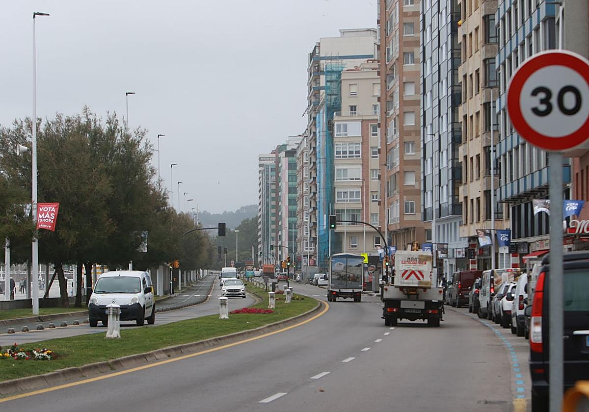 Tramo del Muro donde se realizarán los sondeos para estudiar el posible soterramiento del tráfico.