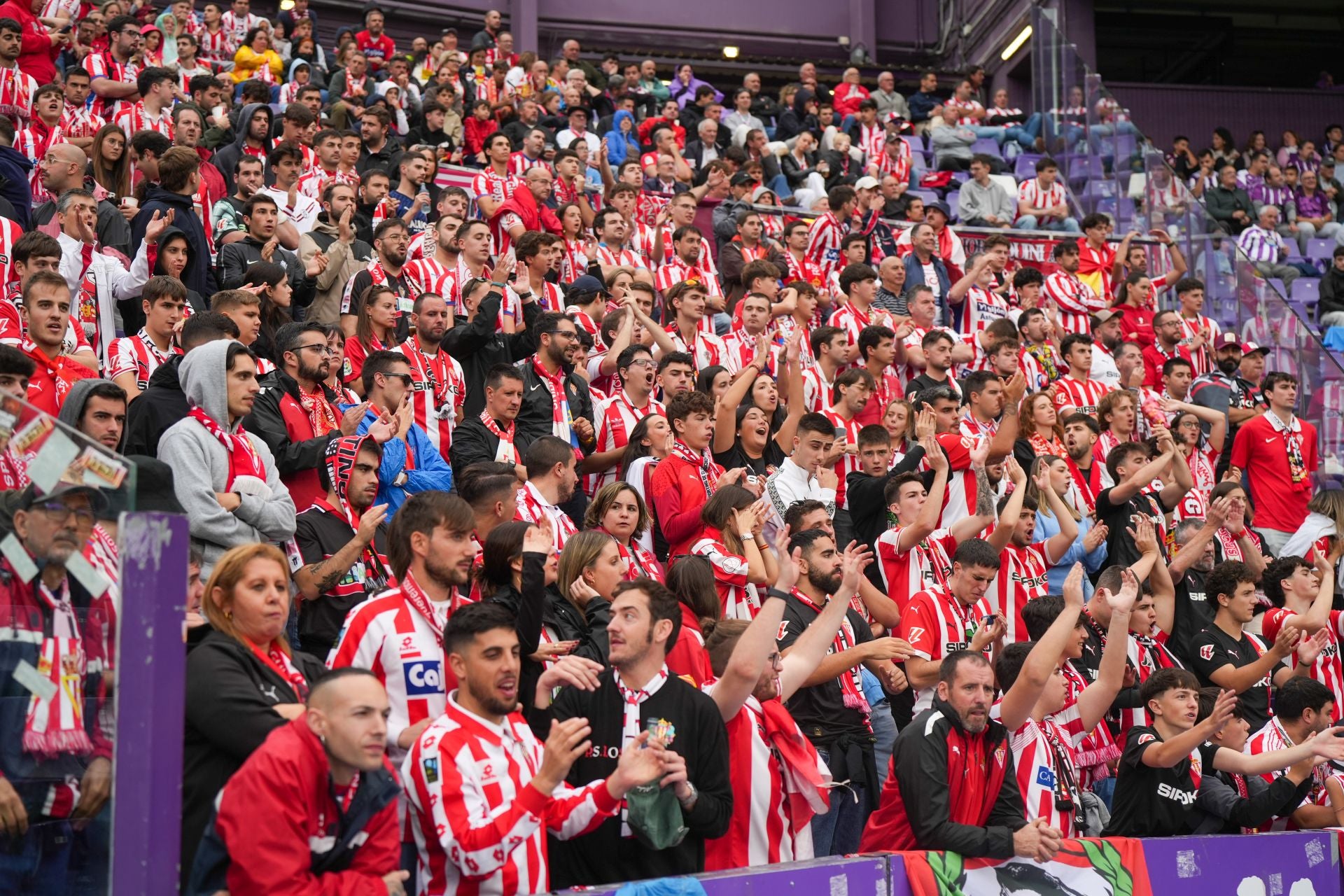 Las mejores jugadas del Real Valladolid-Sporting de Gijón, en imágenes