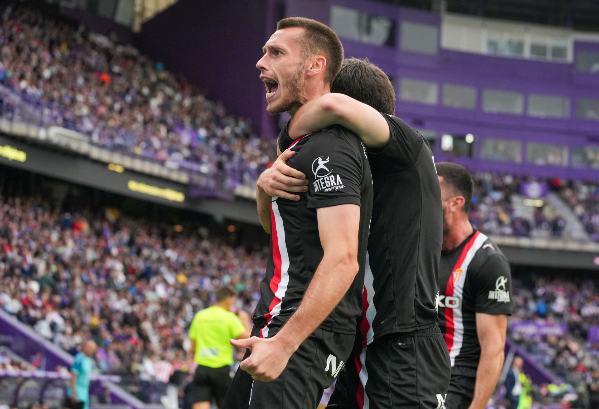 Las mejores jugadas del Real Valladolid-Sporting de Gijón, en imágenes