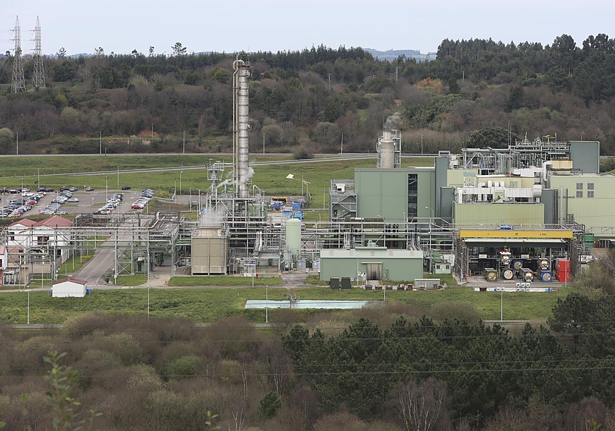 Instalaciones de DuPont en el valle de Tamón.