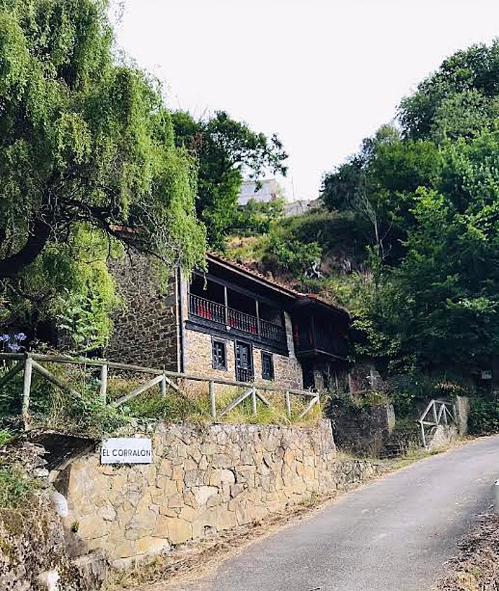 Imagen secundaria 2 - Casa Filomena, su estado constata una falta total de mantenimiento