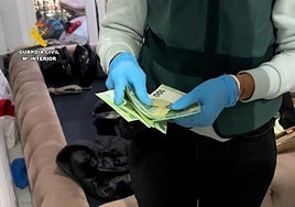 Imágenes de la operación 'Vilda' difundidas por la Guardia Civil.