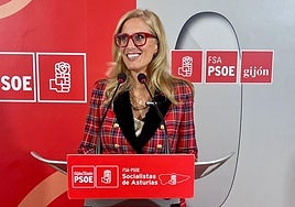 Lara Martínez, portavoz de la comisión ejecutiva de la Agrupación Socialista de Gijón, este miércoles, en la Casa del Pueblo.