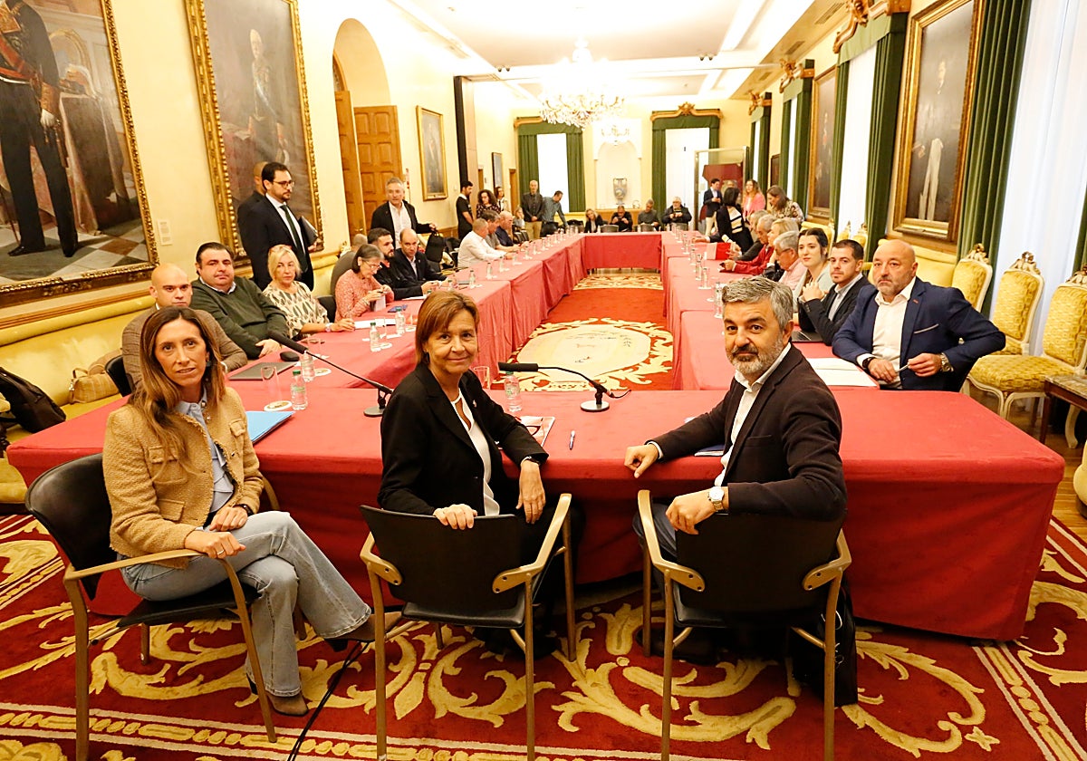 Reunión del Consejo Social de la ciudad celebrado hace un año después de que el Ministerio de Transportes diera carpetazo al vial de Jove.
