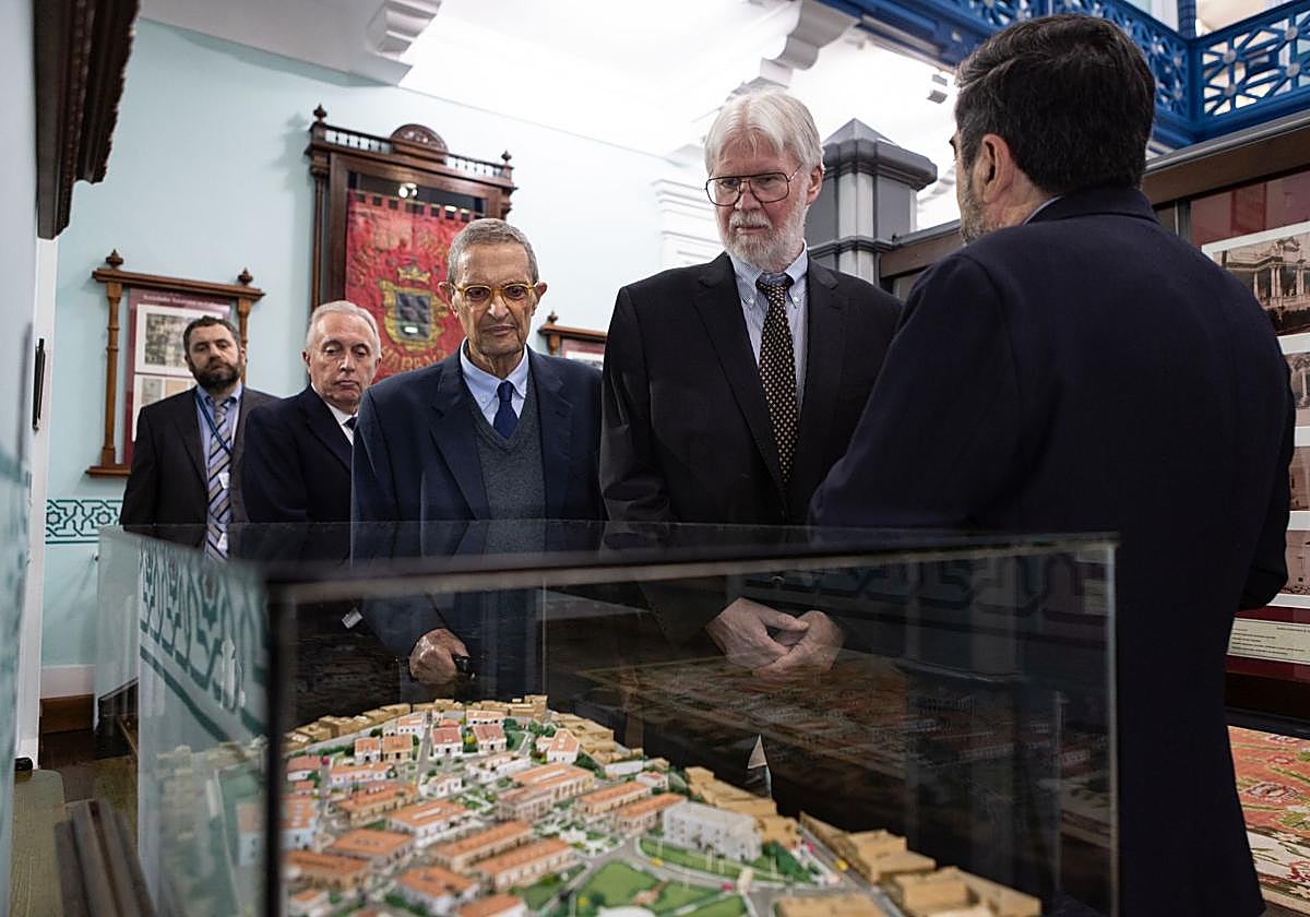 Douglas Massey, esta mañana, en el Museo de la Emigración de Colombres.