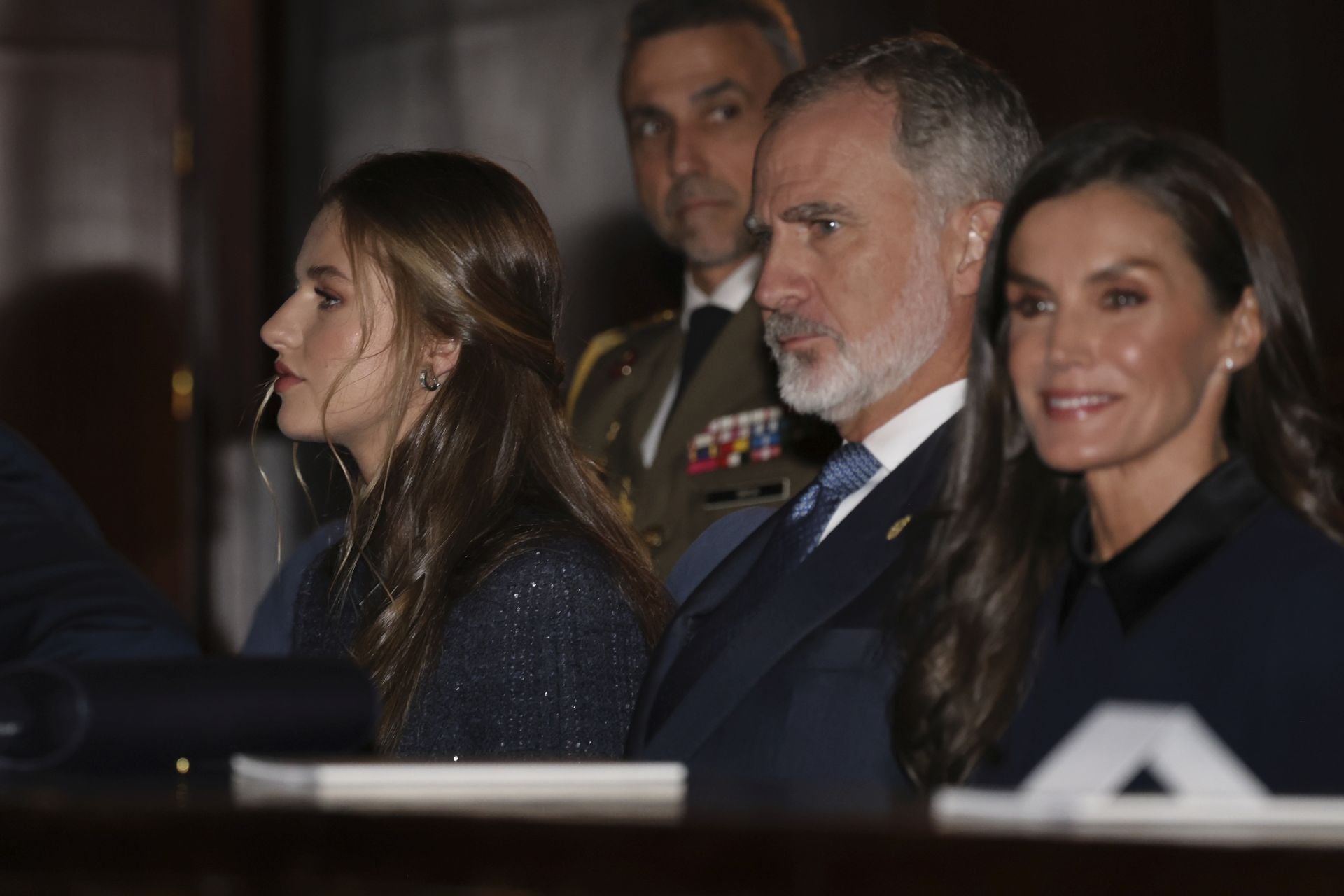 Elegancia y sobriedad en los estilismos de la Familia Real en el concierto de los Premios Princesa