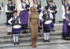 Vídeo: Serena Williams se anima a bailar al son de las gaitas en Oviedo