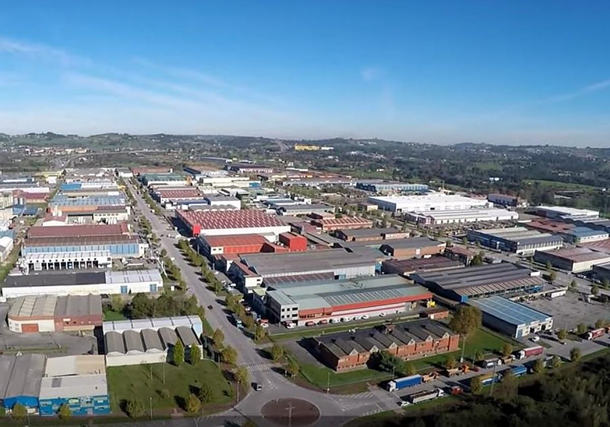 Panorámica del Polígono de Silvota de cuya gestión del servicios es responsable ASEMPOSIL.