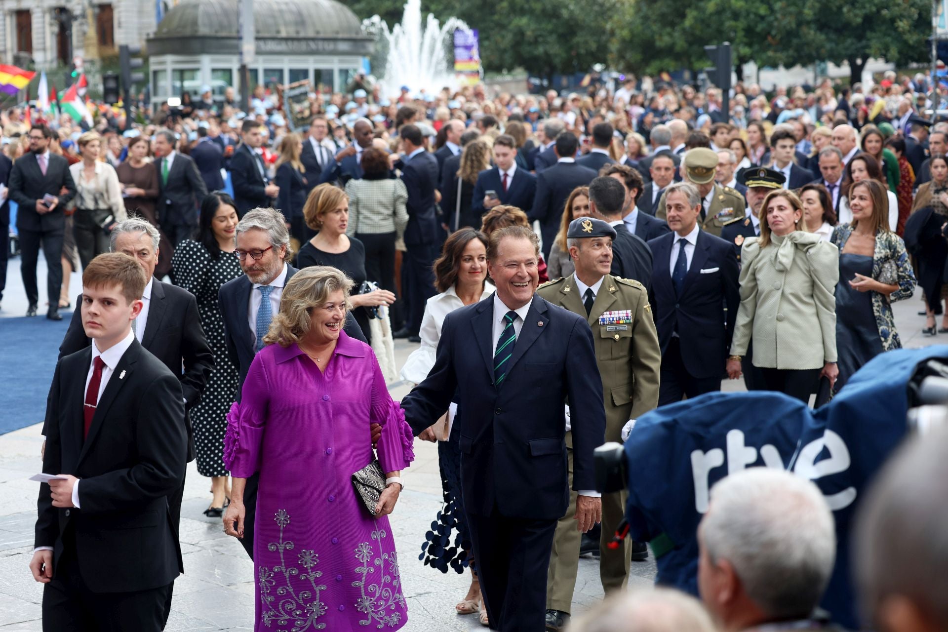 Todos los invitados en la alfombra azul de los Premios Princesa de Asturias