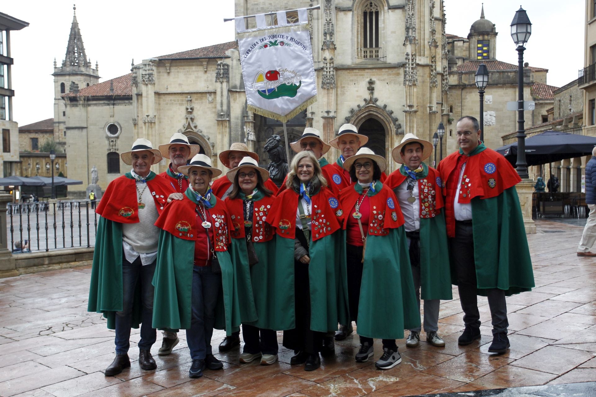 Más cofrades para el Desarme: así fue el XIII Gran Capítulo que se celebró en Oviedo