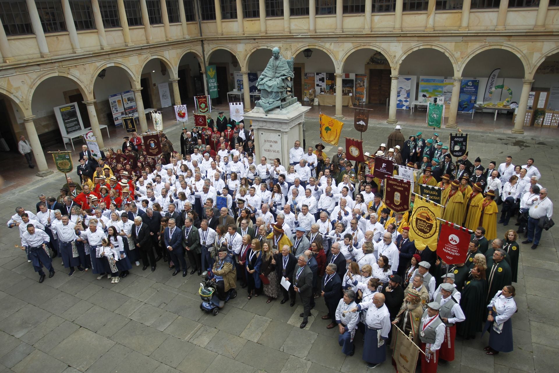 Más cofrades para el Desarme: así fue el XIII Gran Capítulo que se celebró en Oviedo