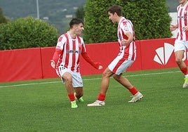 Chris Ferreres celebra su gol, el segundo de los suyos en la mañana del domingo.
