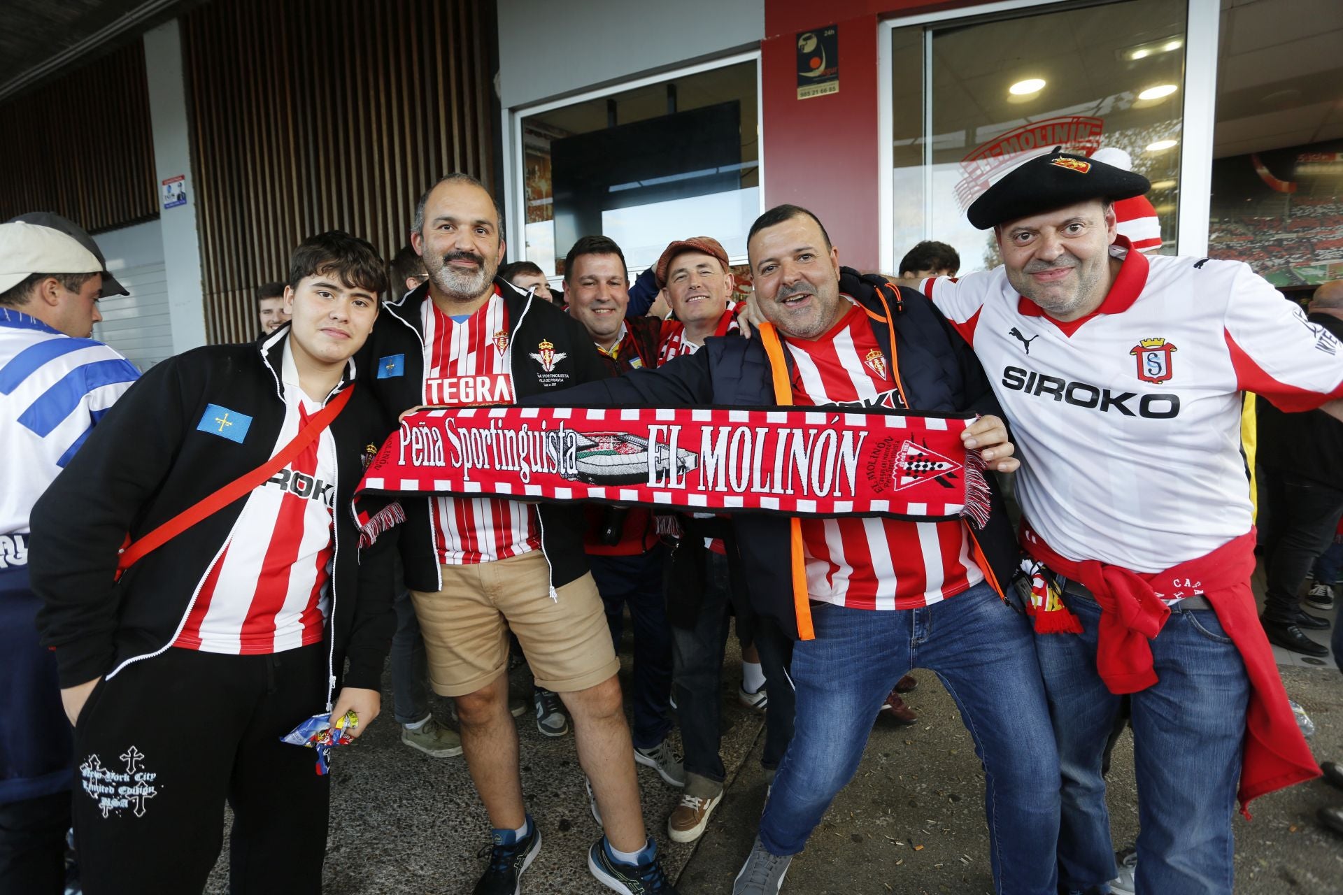 ¿Estuviste en el Sporting - Zaragoza? ¡Búscate!