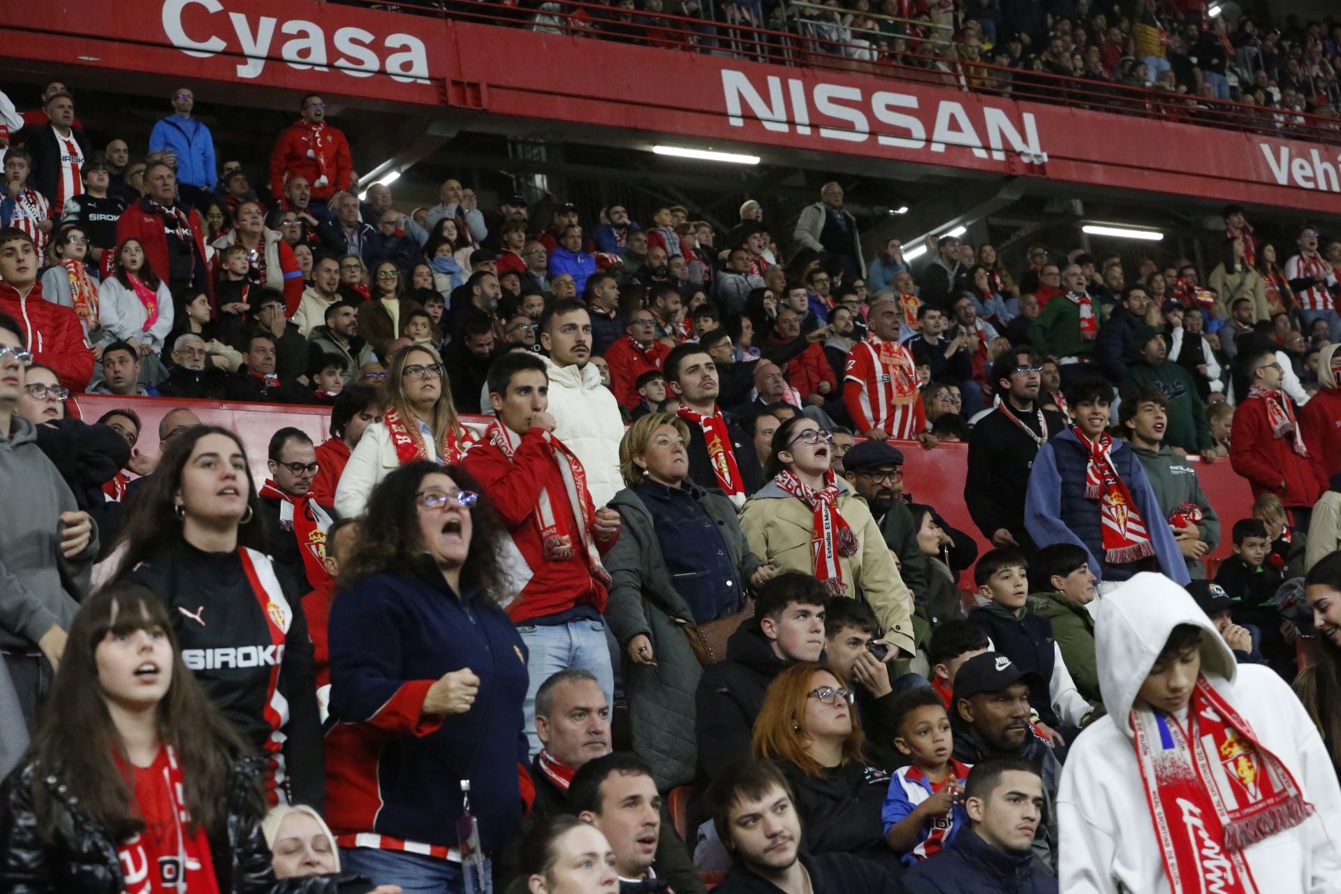 ¿Estuviste en el Sporting - Zaragoza? ¡Búscate!