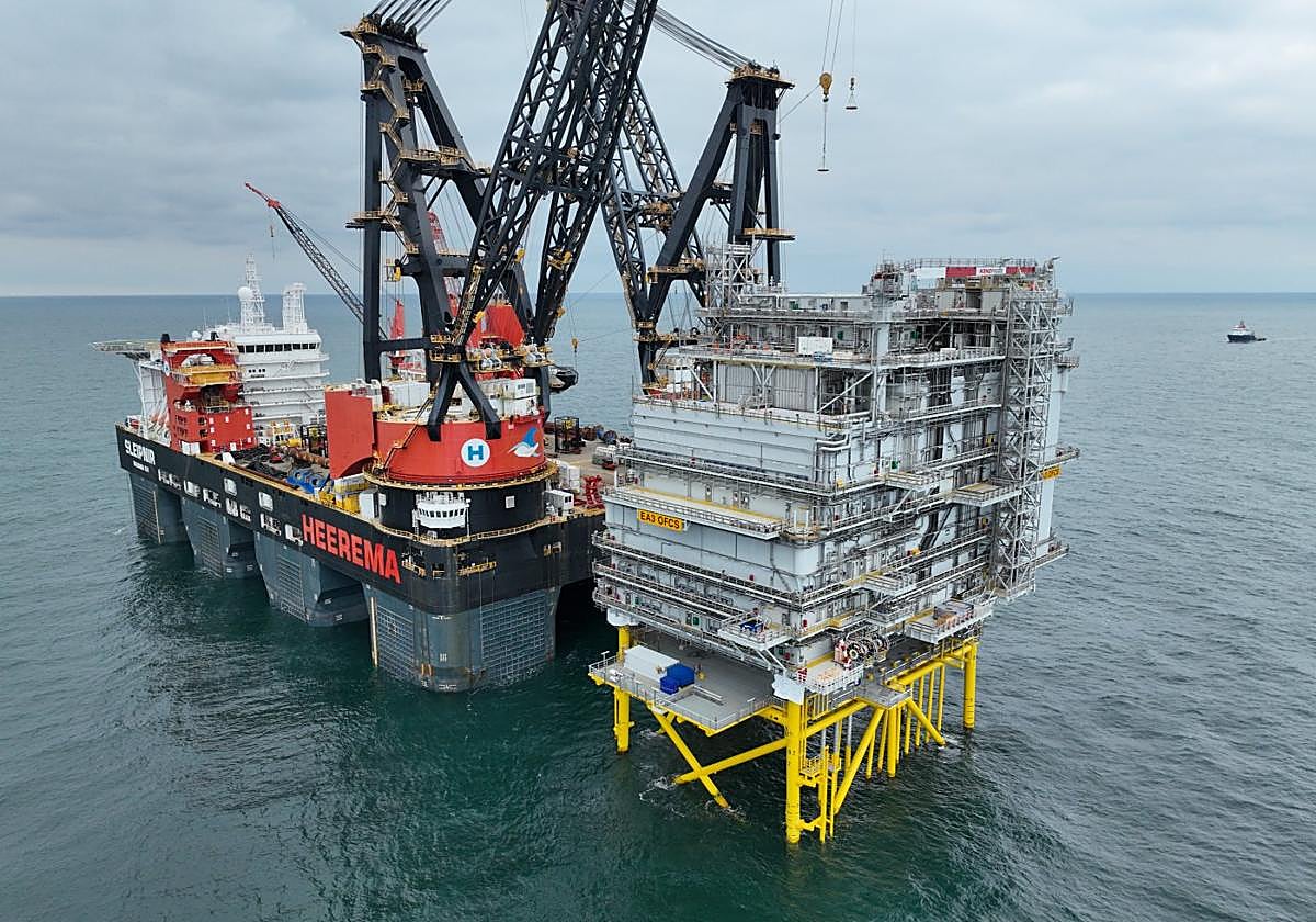 La instalación de la estación convertidora.