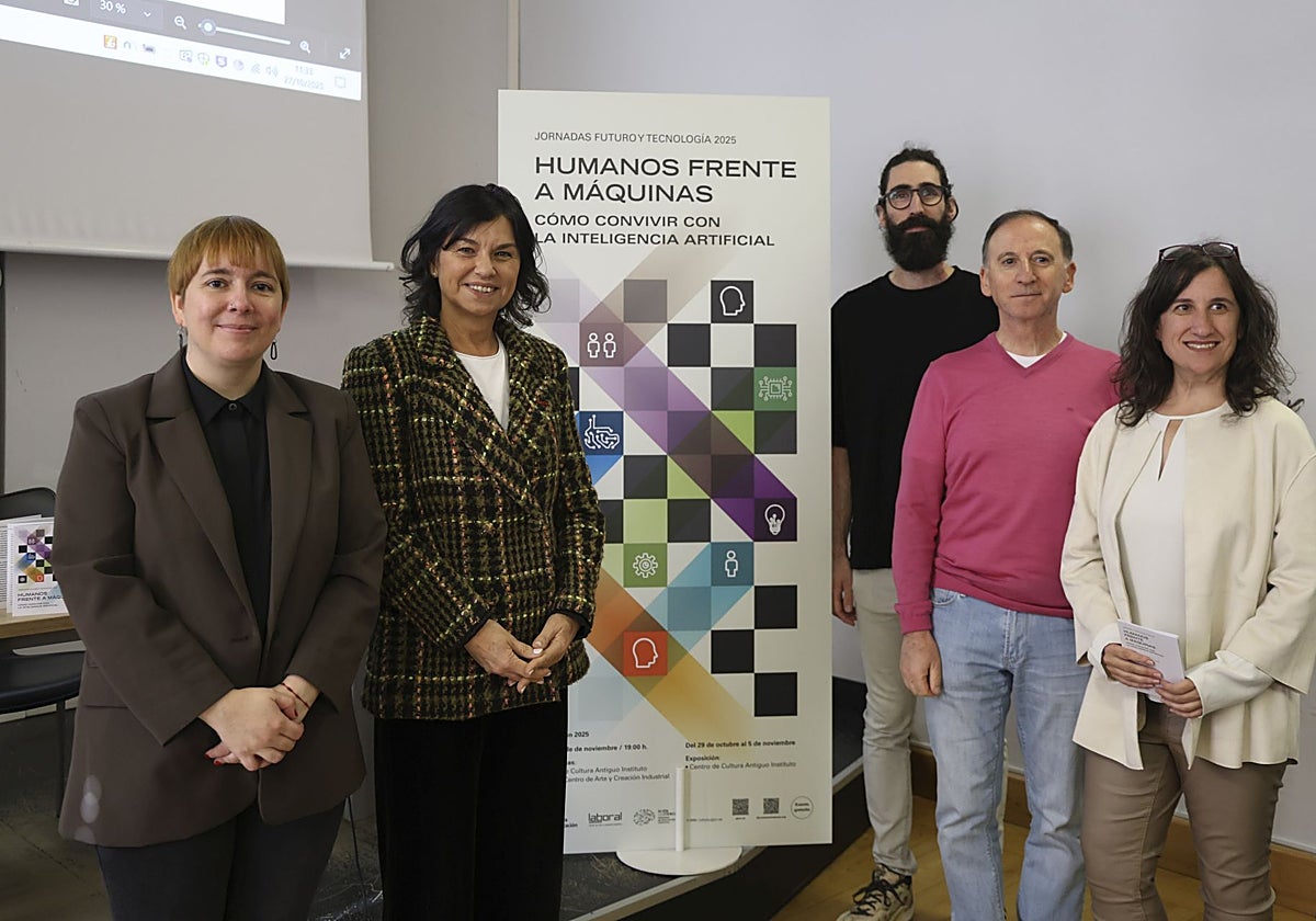 Presentación de las jornadas sobre Futuro y Tecnología que se desarrollarán en Gijón del 3 al 6 de noviembre y donde se abordará cómo convivir con la Inteligencia Artificial.