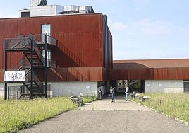 Sede de la nueva Escuela de Arte en la calle Estibadores.