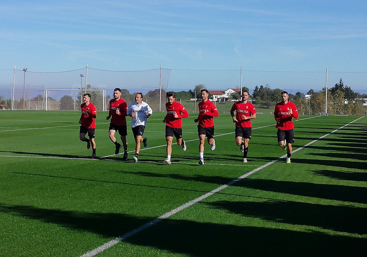 Guille, Pablo Vázquez, Corredera, Diego, Perrin y Justin, esta mañana, en Mareo.