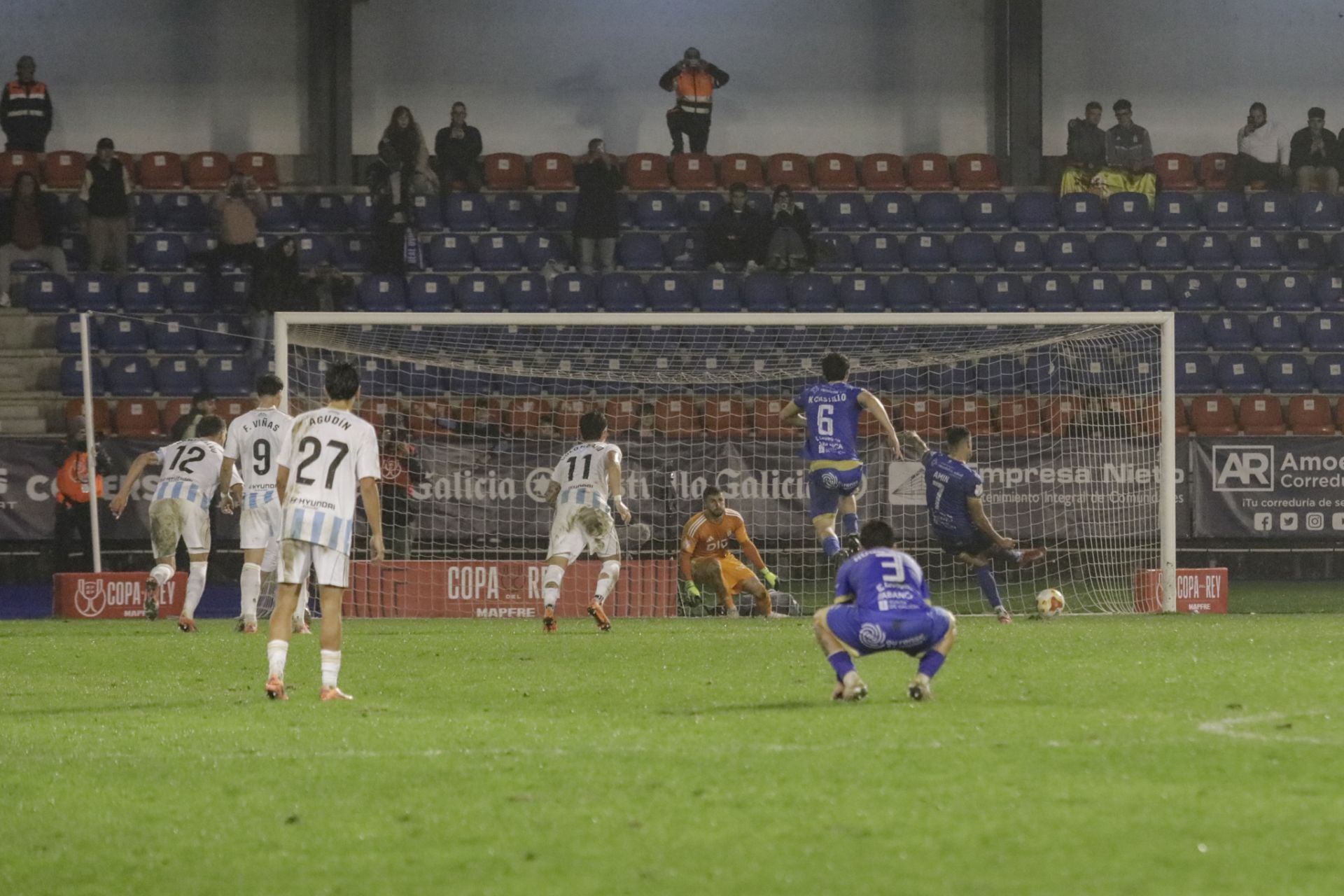 Las mejores imágenes del duelo copero Ourense - Real Oviedo